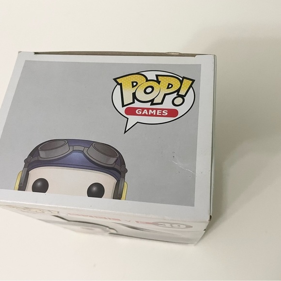 Funko Pop! Games Evolve Hank #39 Vinyl Figure - Picture 14 of 16